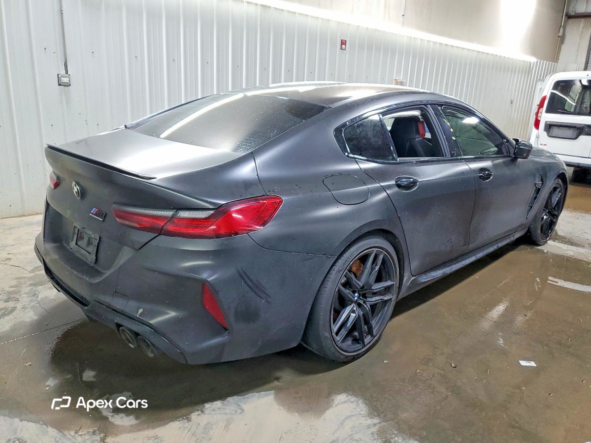BMW M8 2021