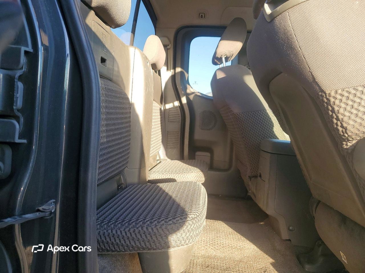 Nissan Navara (Frontier) 2013