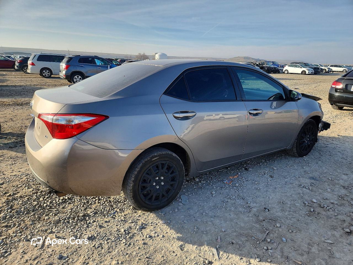 Toyota Corolla 2015