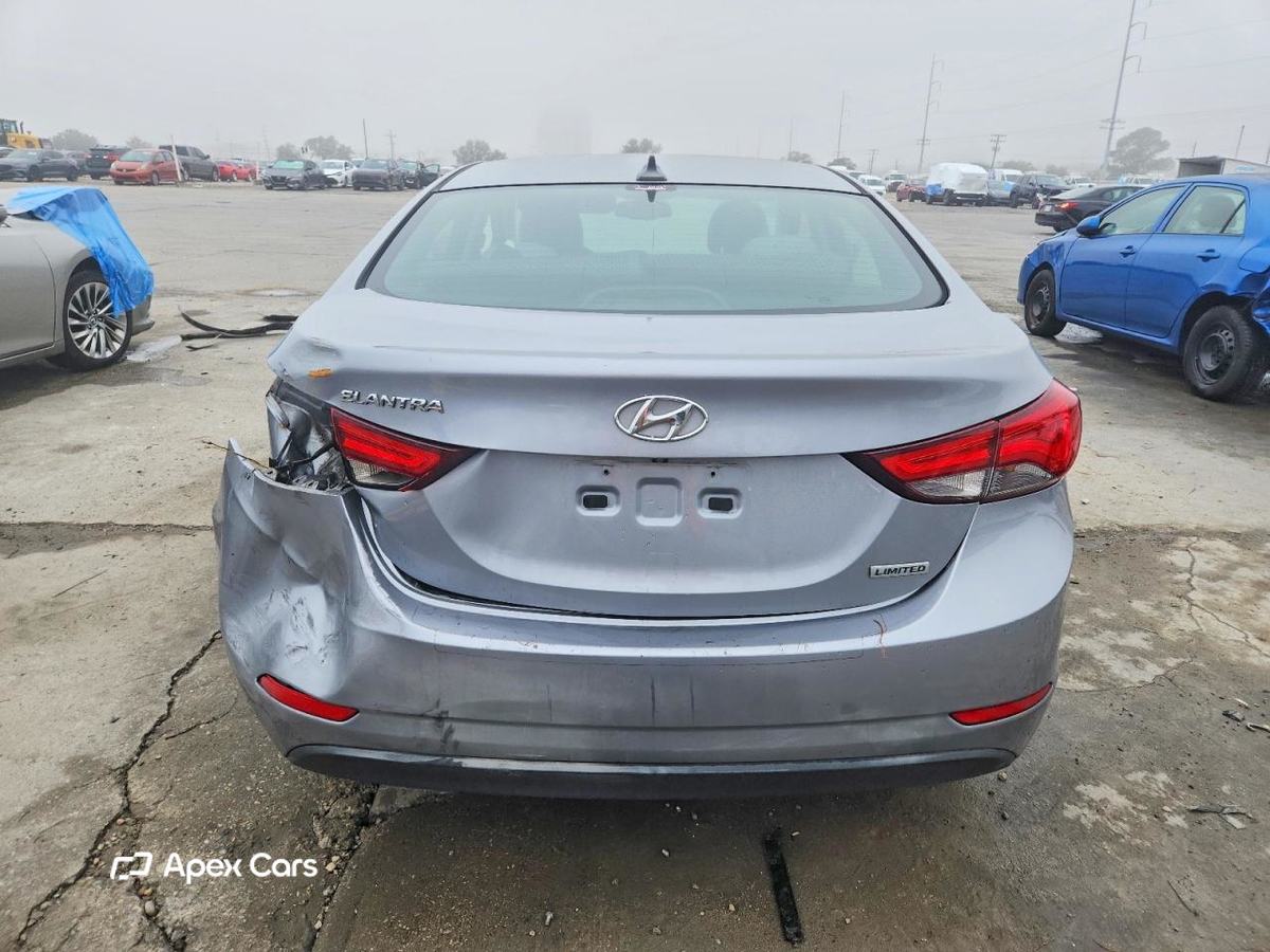 Hyundai Elantra 2016