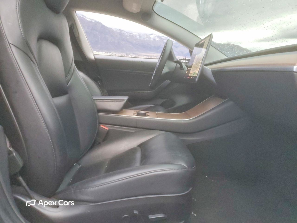 Tesla Model 3 2018