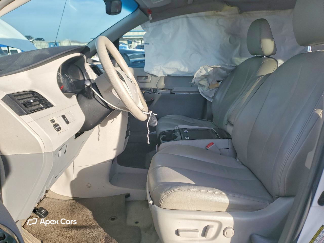 Toyota Sienna 2012