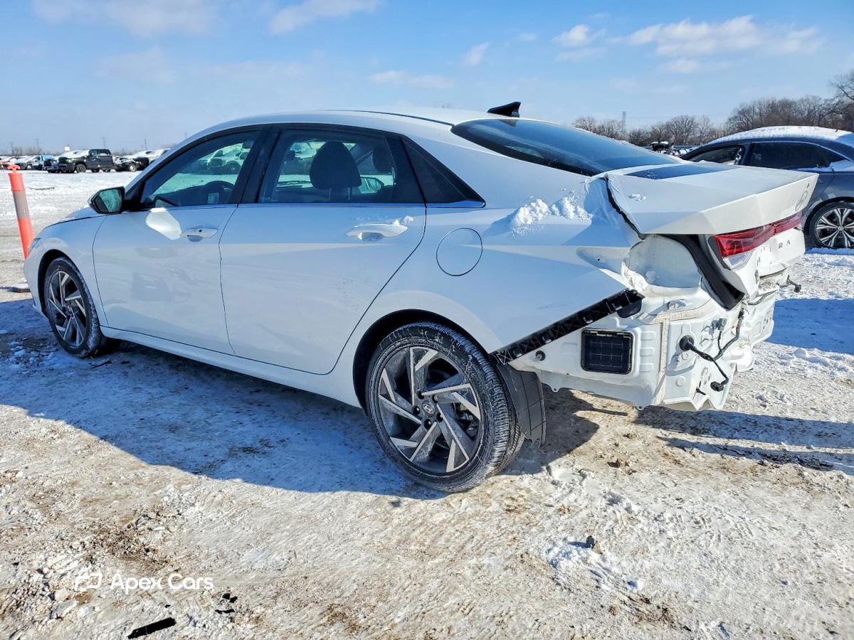 Hyundai Elantra 2025
