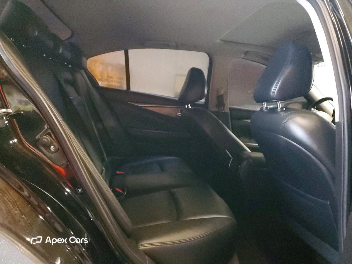 Infiniti Q50 2017