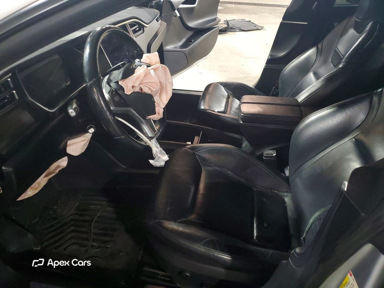 Tesla Model S 2015