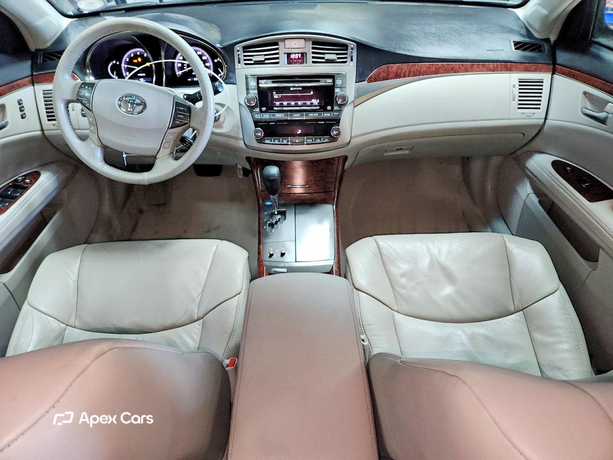 Toyota Avalon 2011
