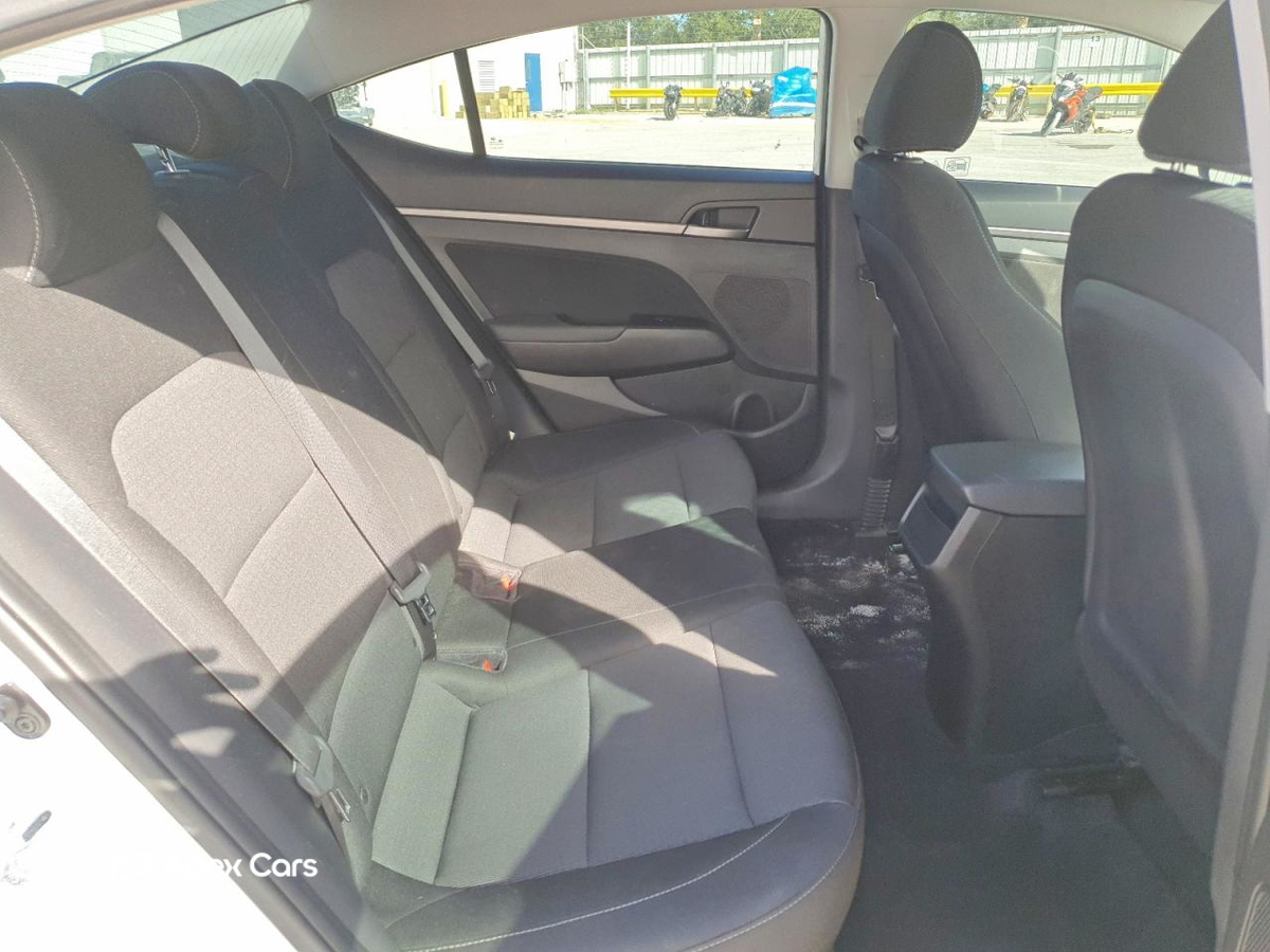 Hyundai Elantra 2018