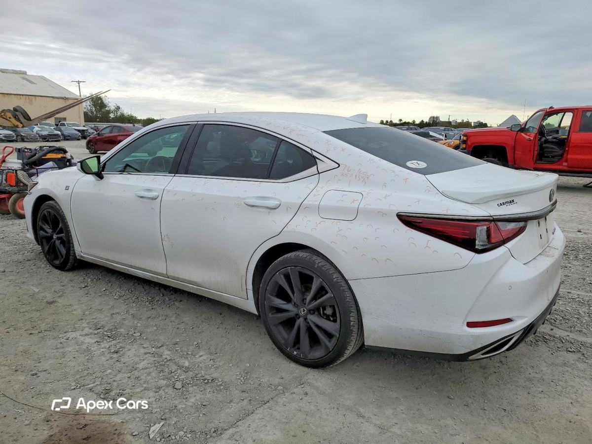 Lexus ES 2022