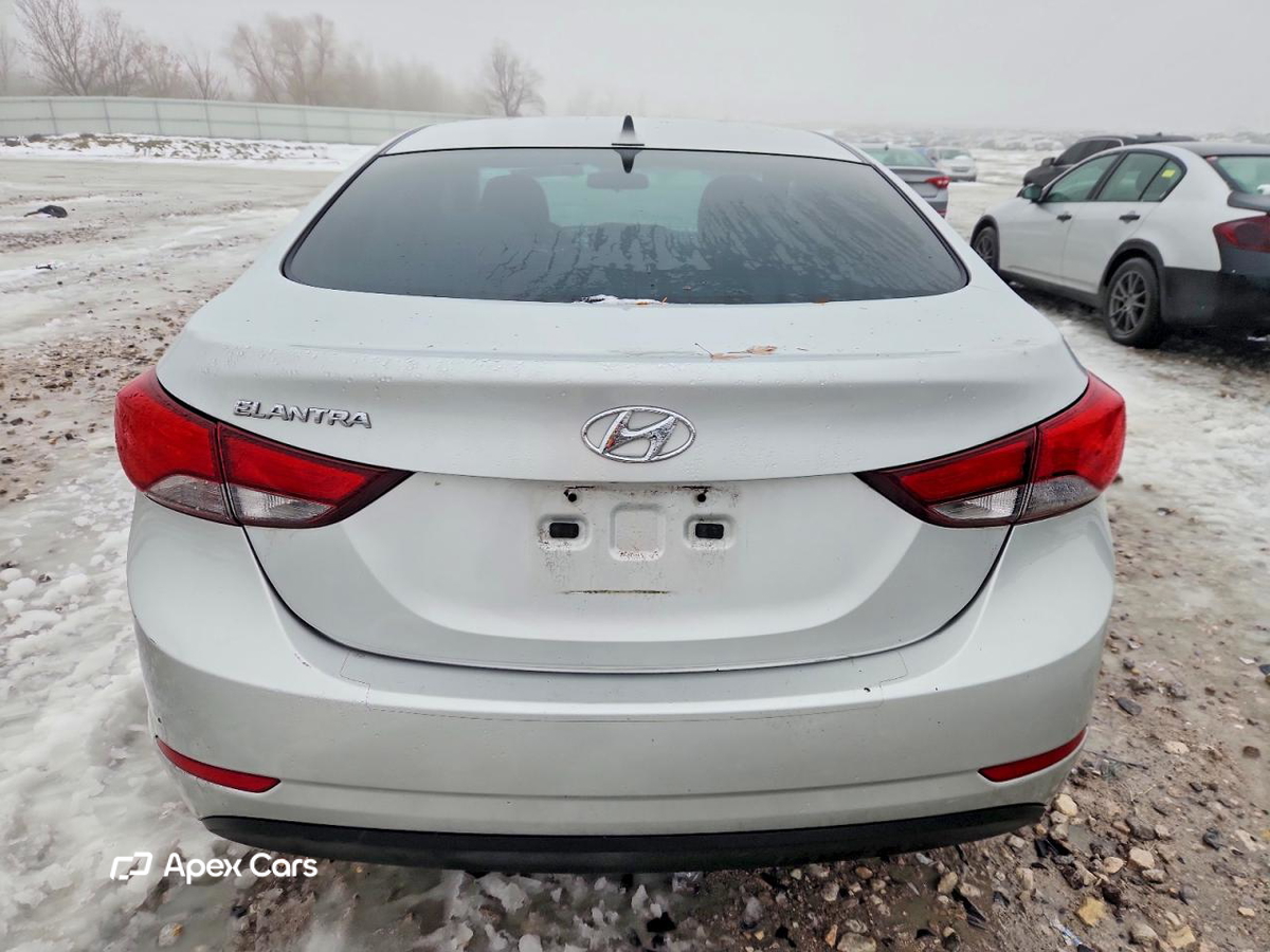 Hyundai Elantra 2015