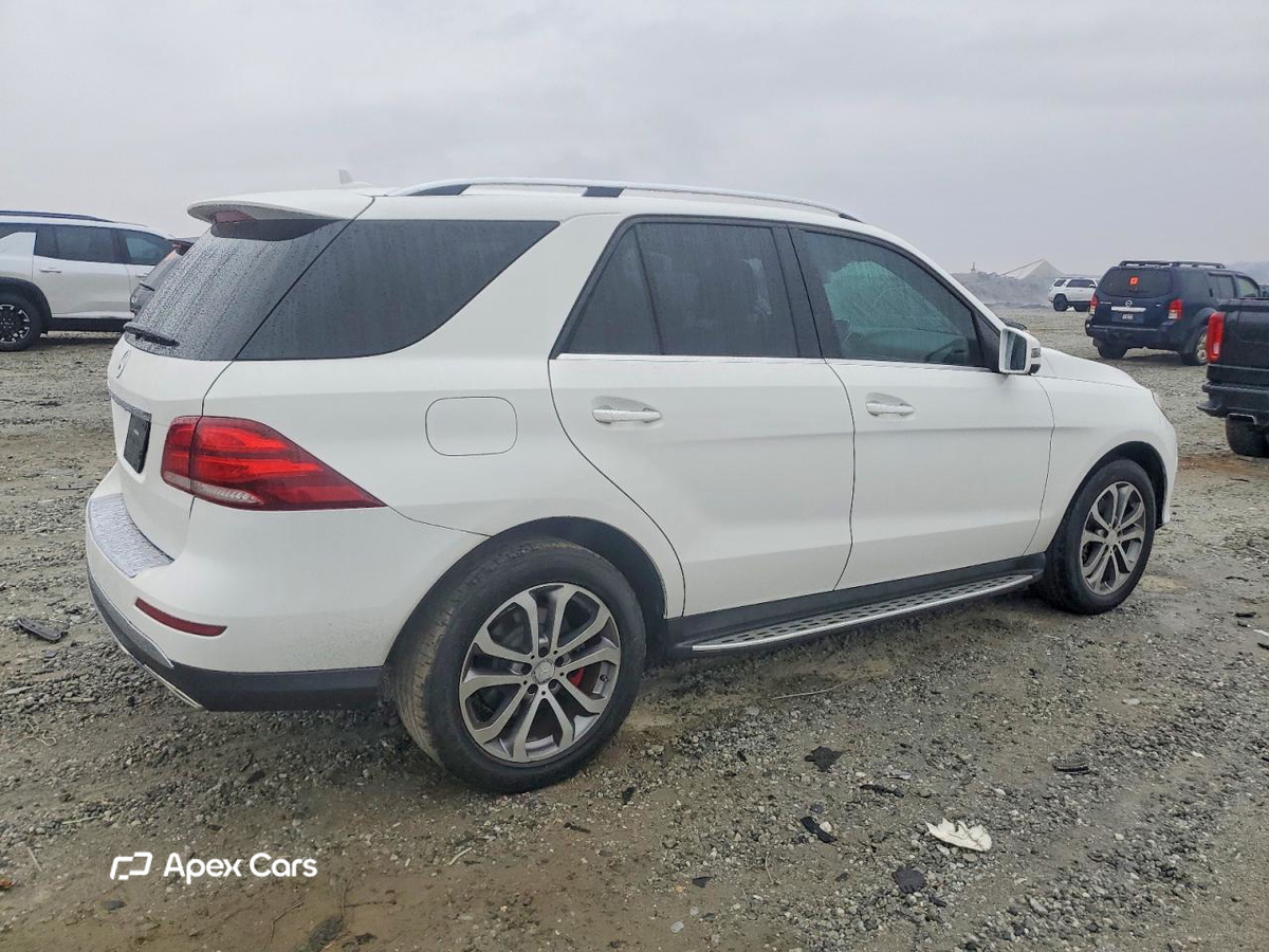 Mercedes-Benz GLE 2016