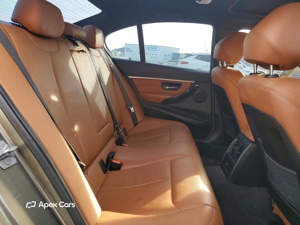 BMW Series 3 2016