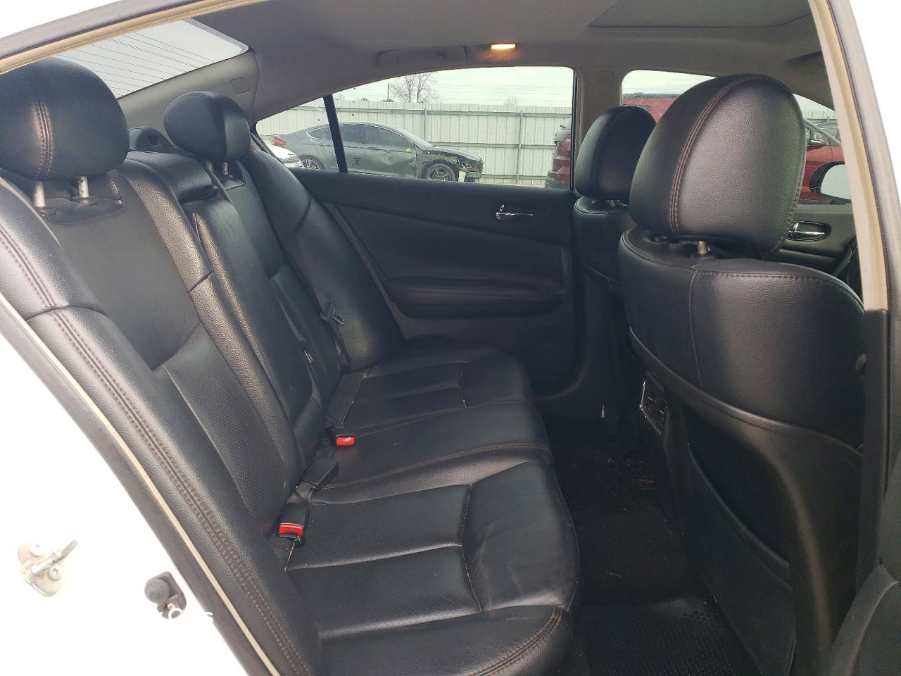 Nissan Maxima 2011