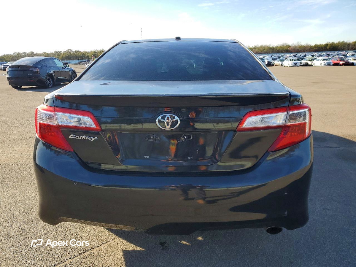 Toyota Camry 2012