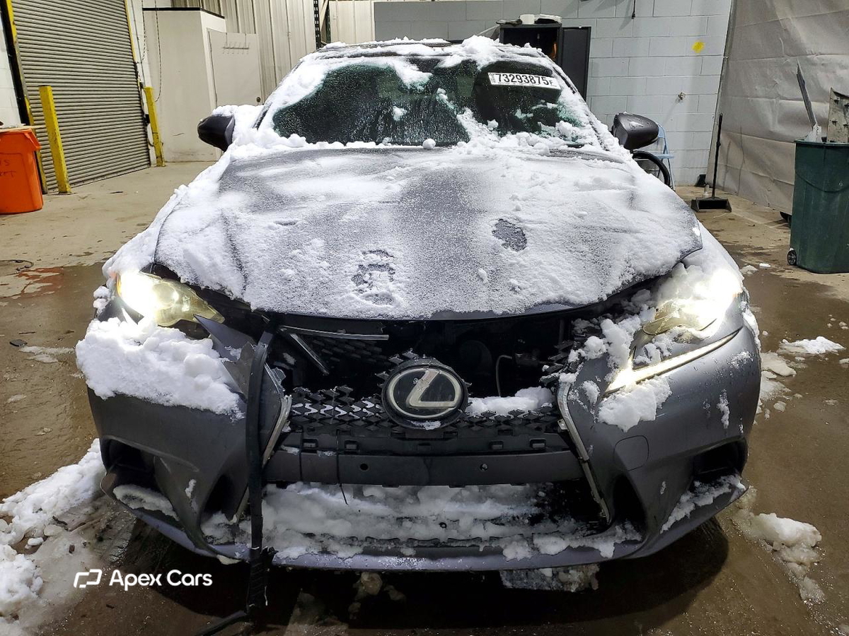 Lexus IS 2015