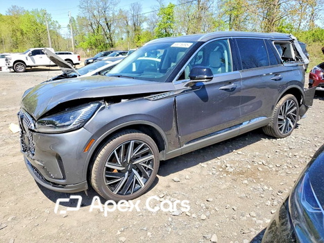 Lincoln Aviator 2025 - Image 1 of 13