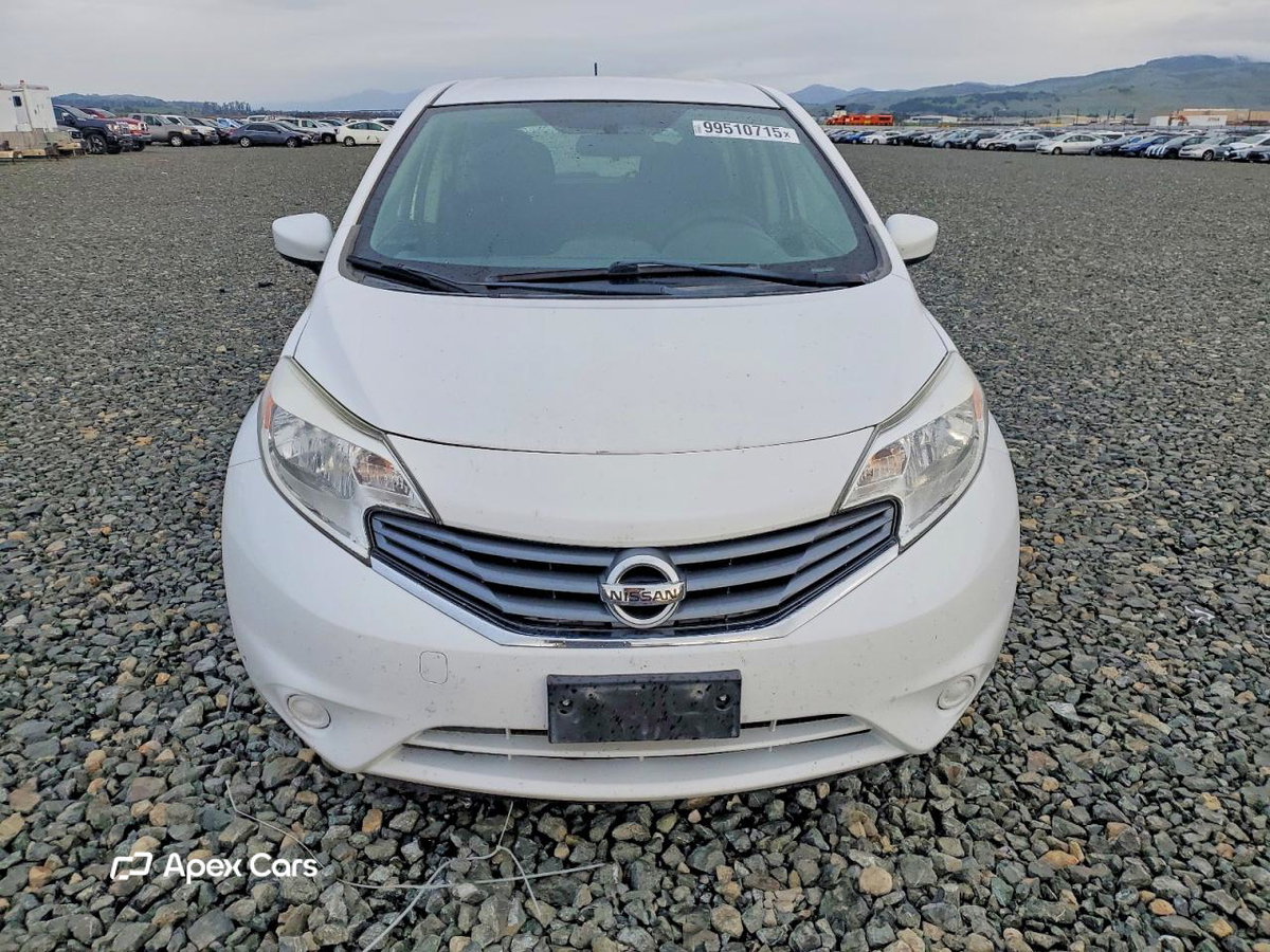 Nissan Versa 2016