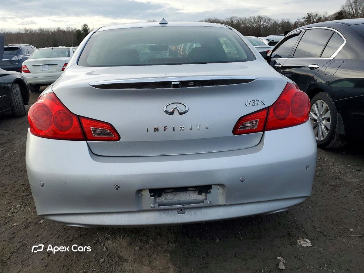 Infiniti G 2013