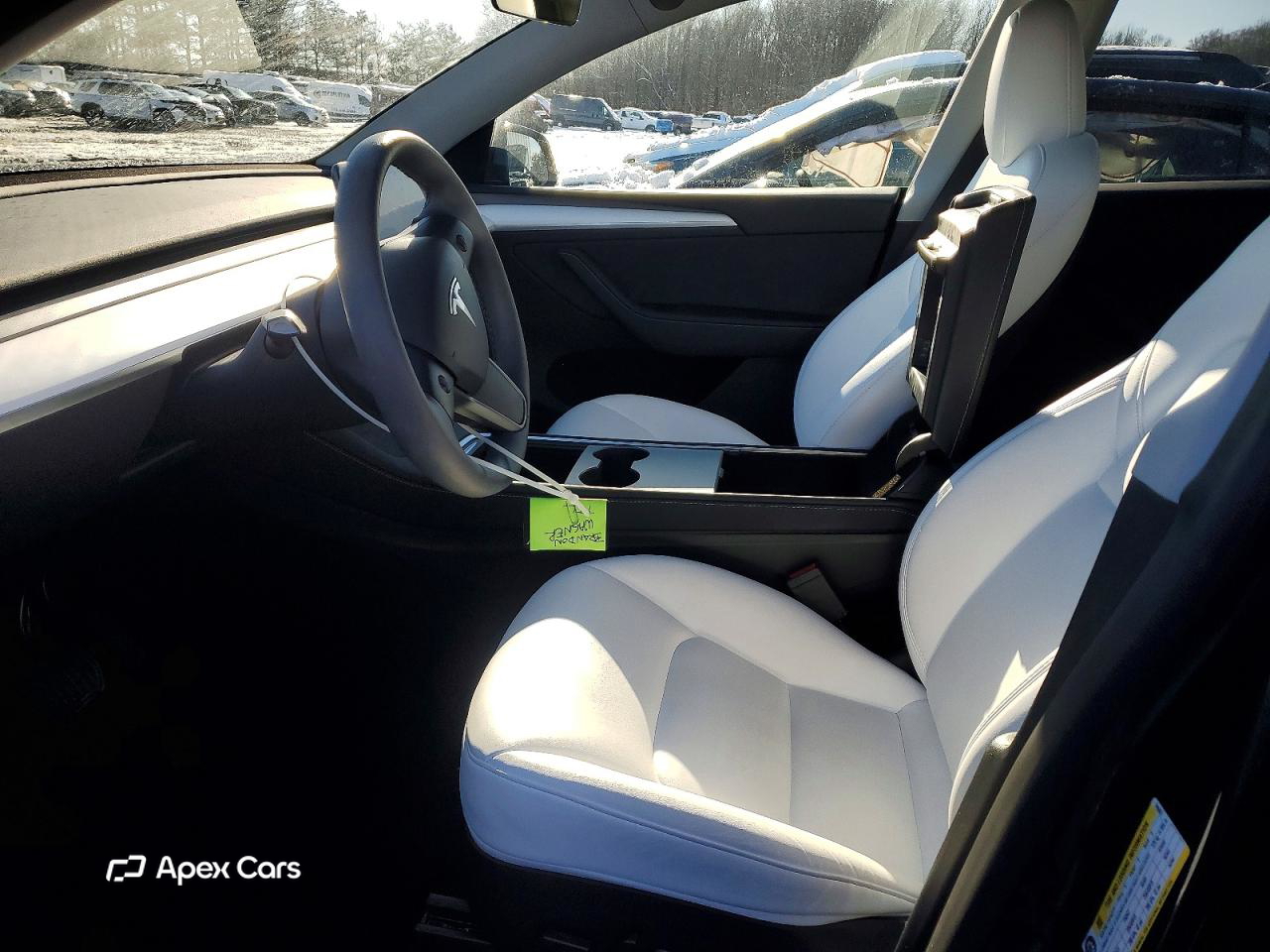 Tesla Model Y 2024