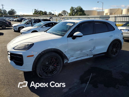 Porsche Cayenne 2025 - Image 1 of 14
