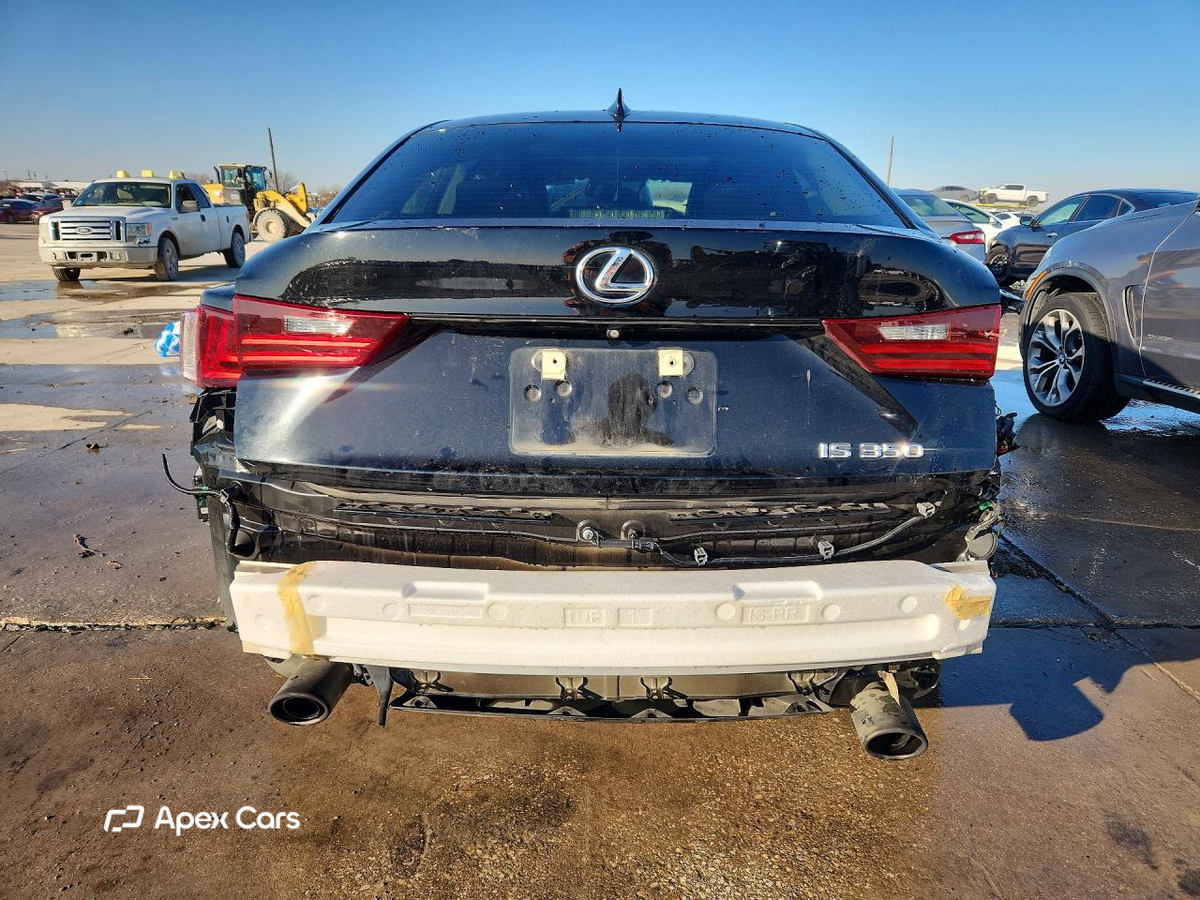 Lexus IS 2015