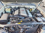 Lexus LX 2000