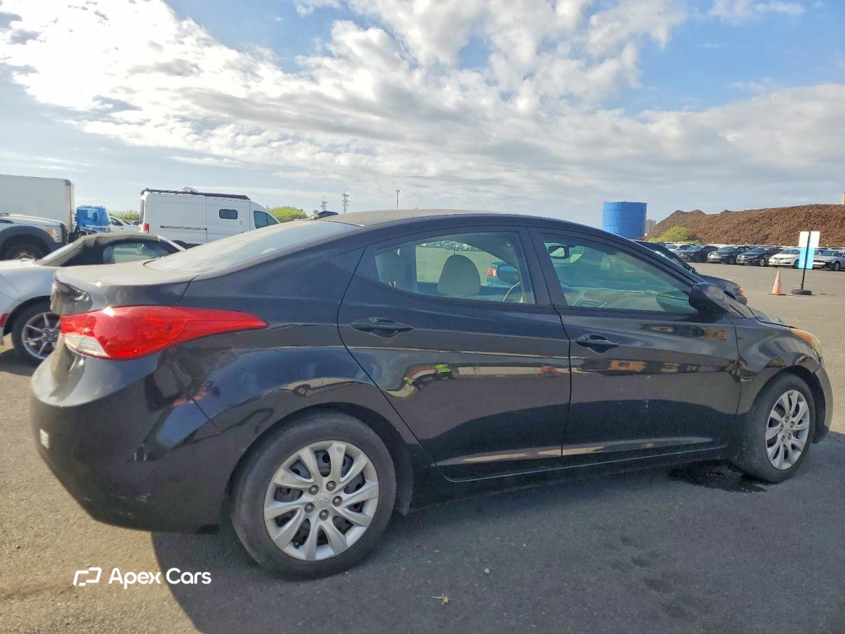 Hyundai Elantra 2013