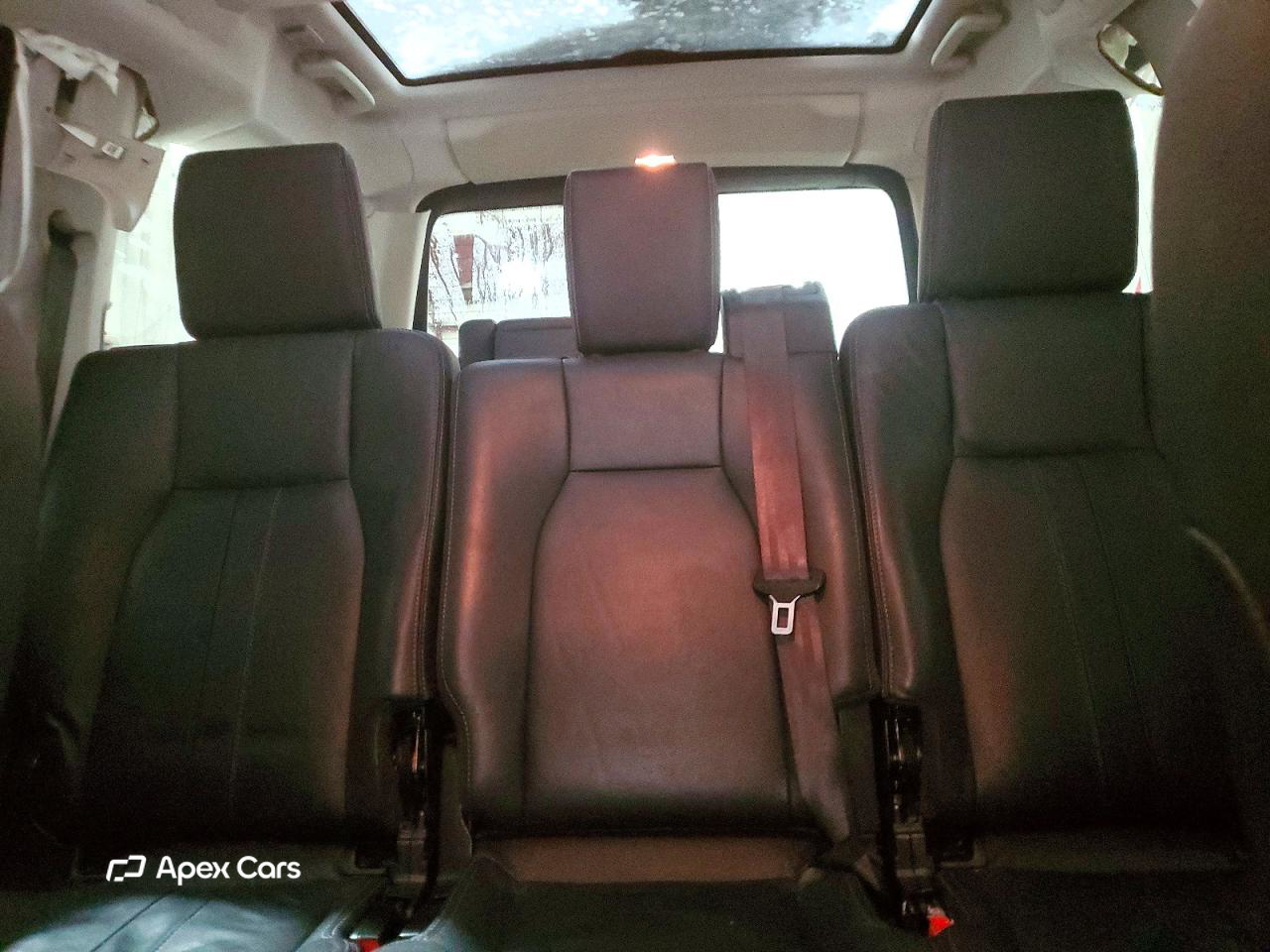 Land Rover LR4 2016