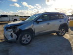 Toyota RAV 4 2025