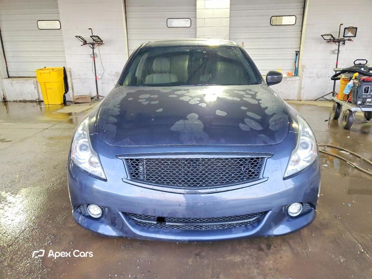 Infiniti G 2012