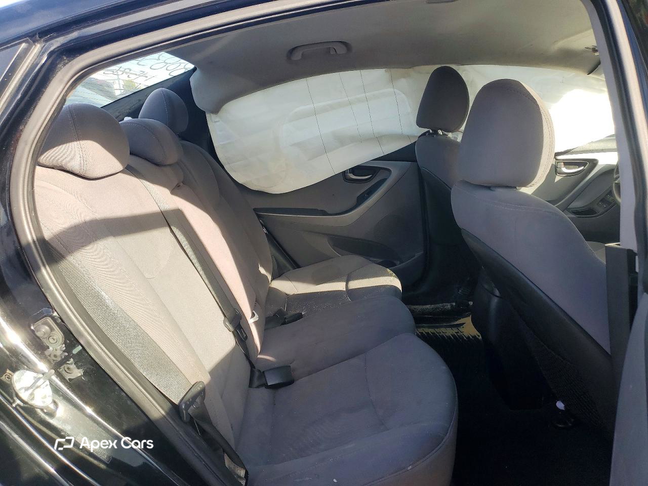 Hyundai Elantra 2016