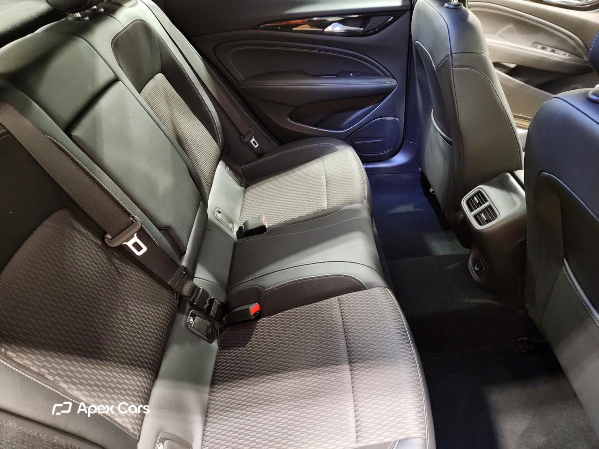 Buick Regal 2018