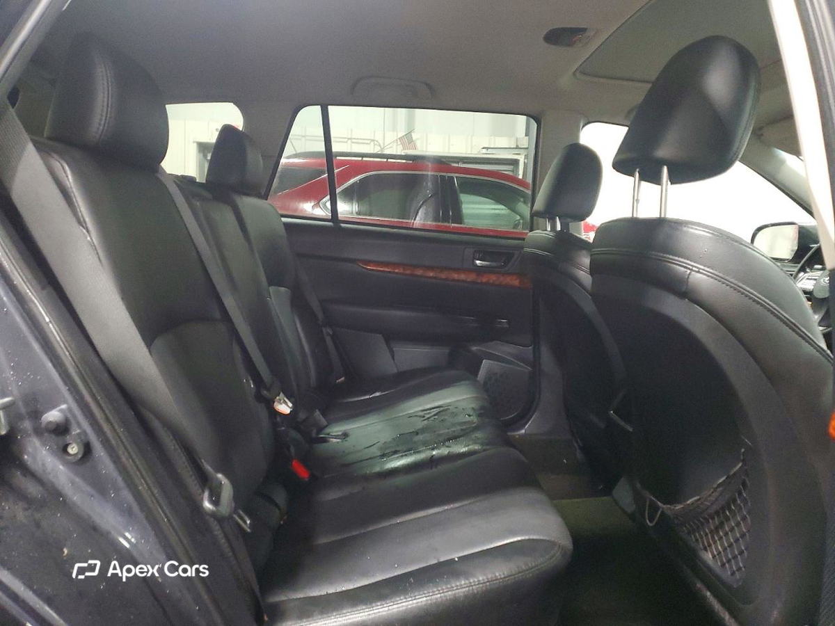 Subaru Outback 2012