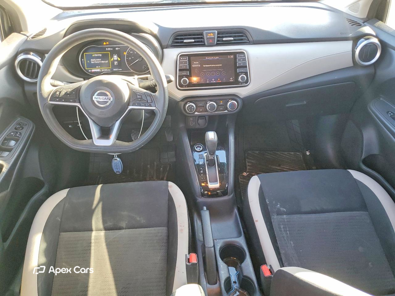 Nissan Versa 2021