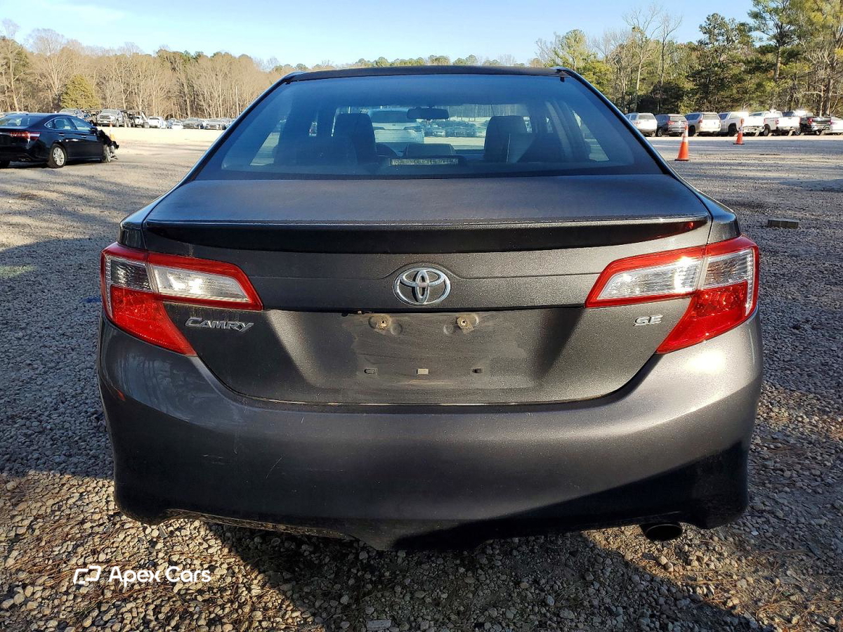 Toyota Camry 2012