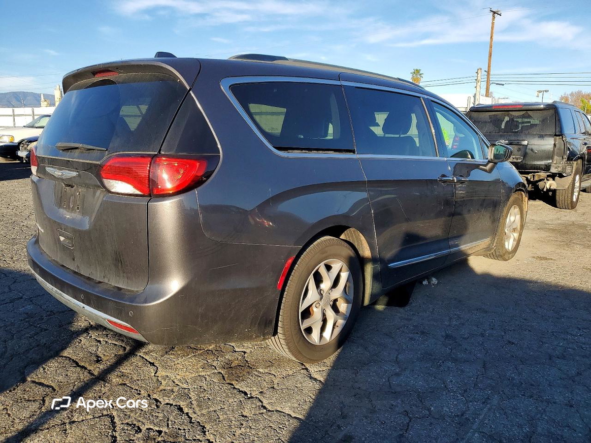 Chrysler Pacifica 2017