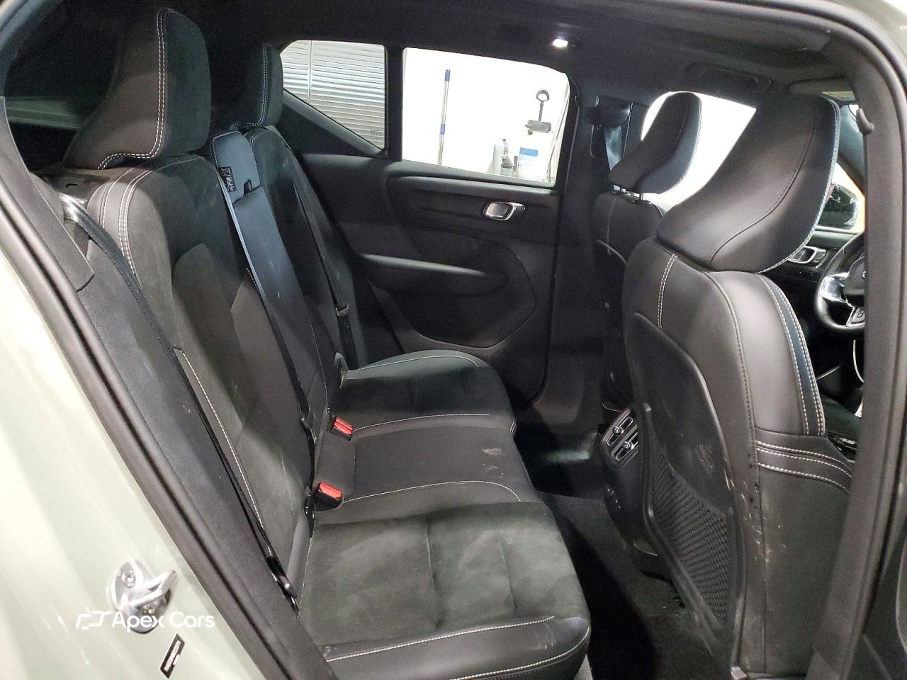 Volvo XC40 2024
