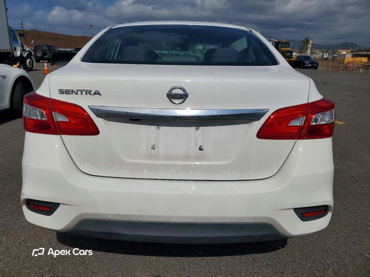 Nissan Sentra 2018
