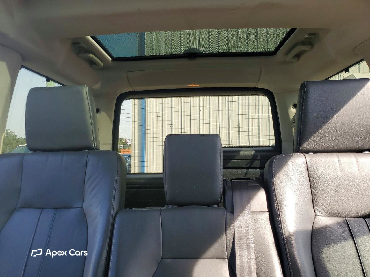 Land Rover LR4 2016