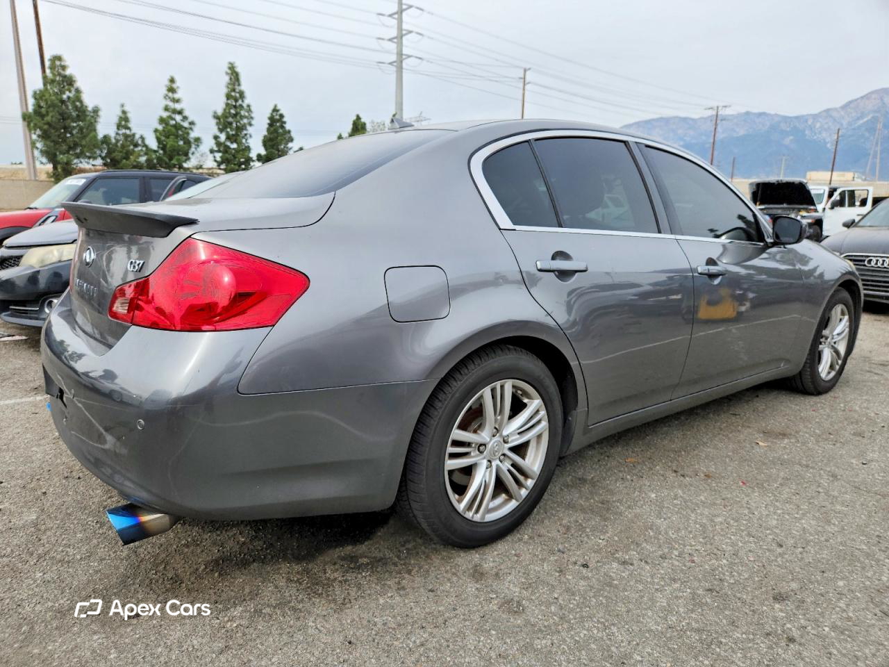 Infiniti G 2010