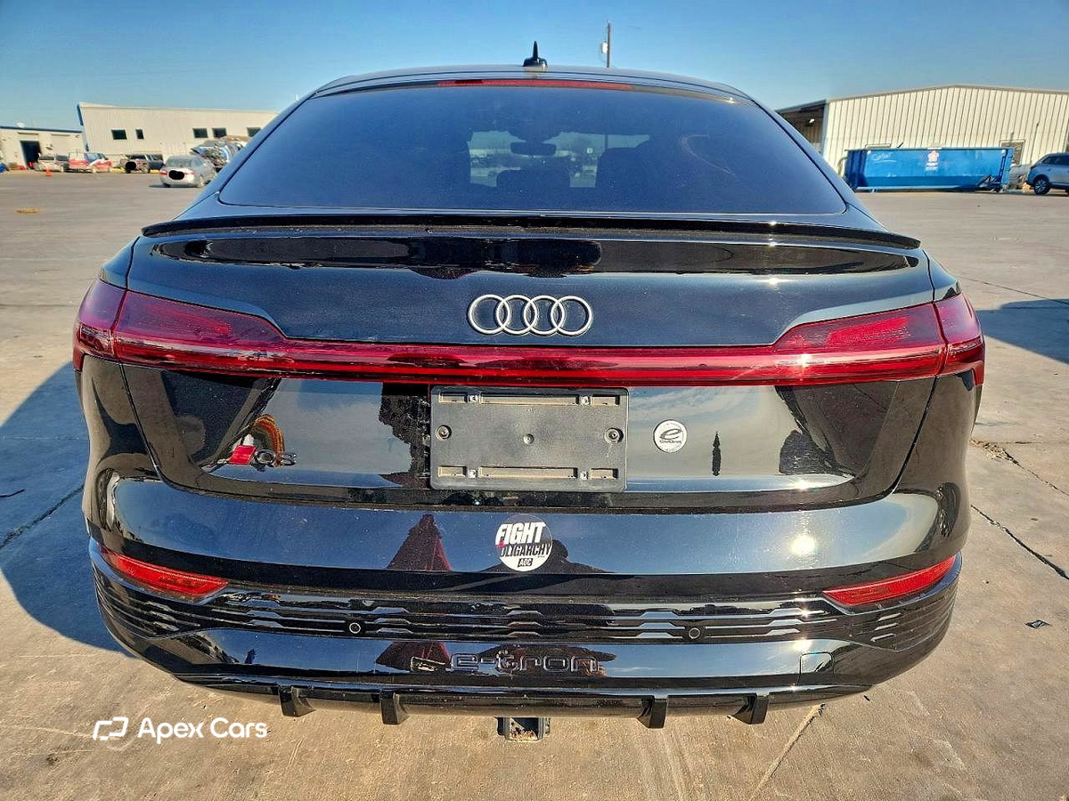 Audi Q8 2024