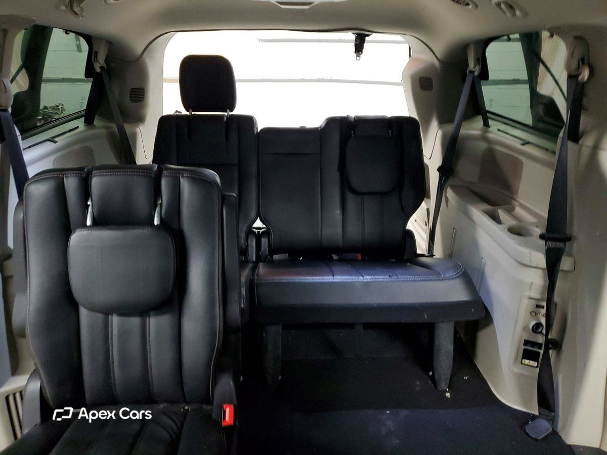 Chrysler Voyager 2015