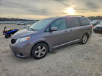 Toyota Sienna 2016