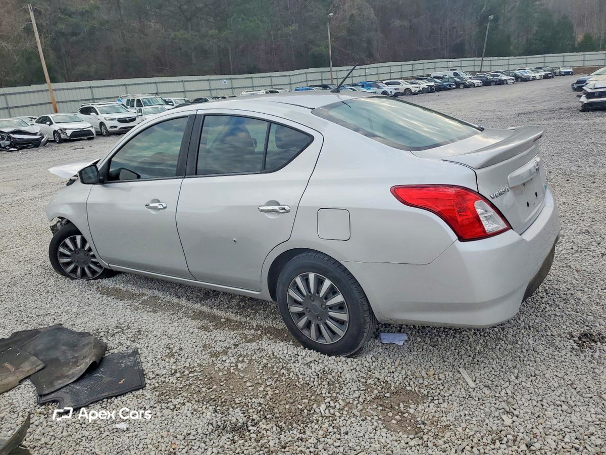 Nissan Versa 2016