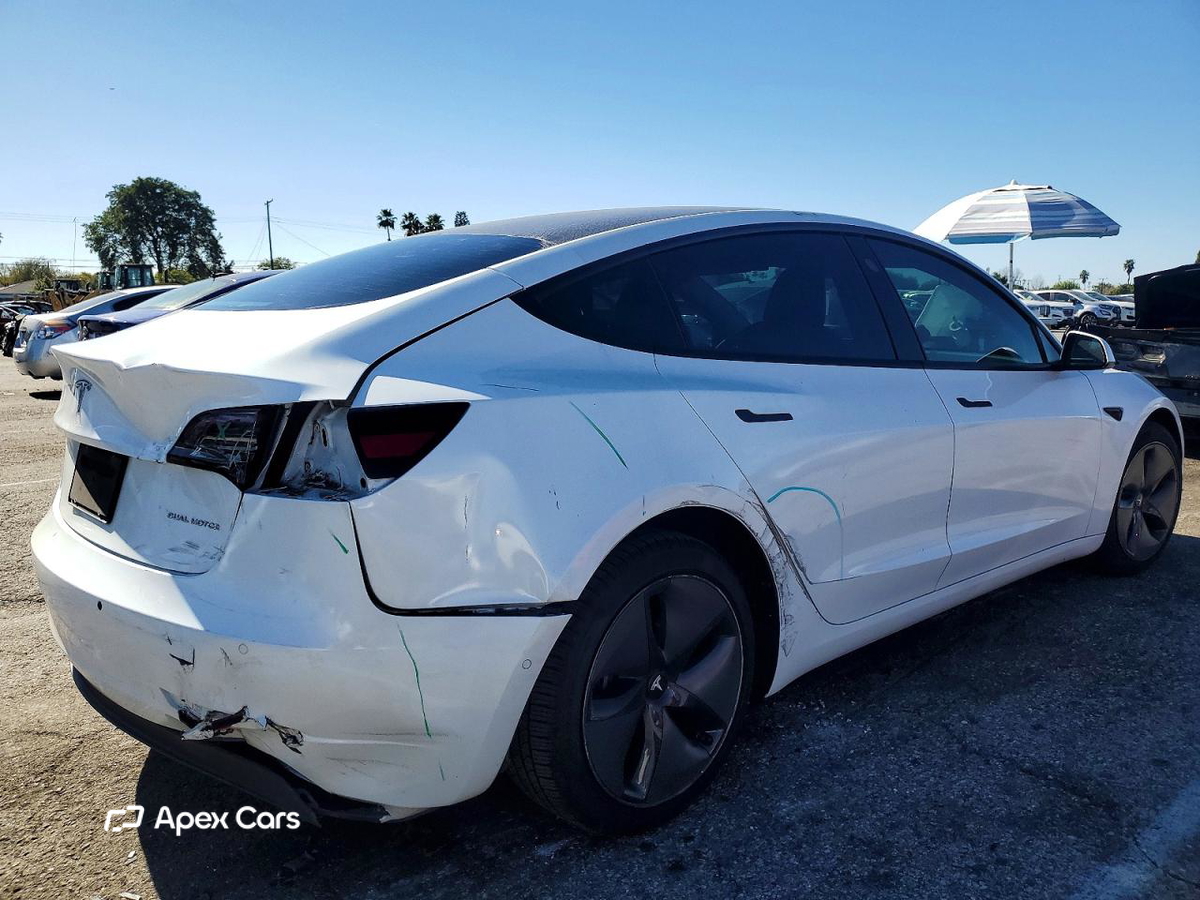 Tesla Model 3 2021