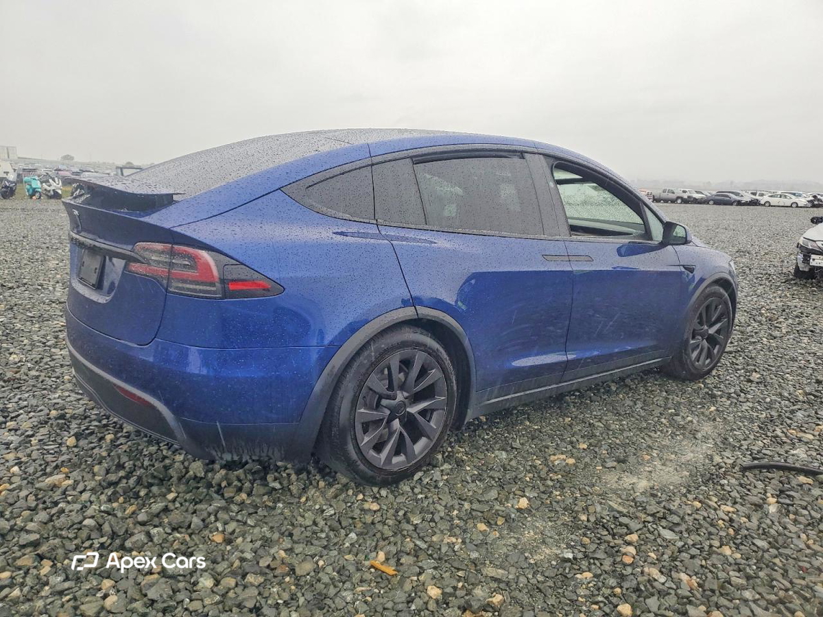 Tesla Model X 2022