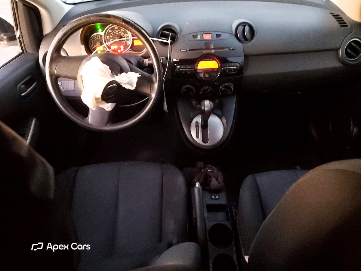 Mazda 2 2014