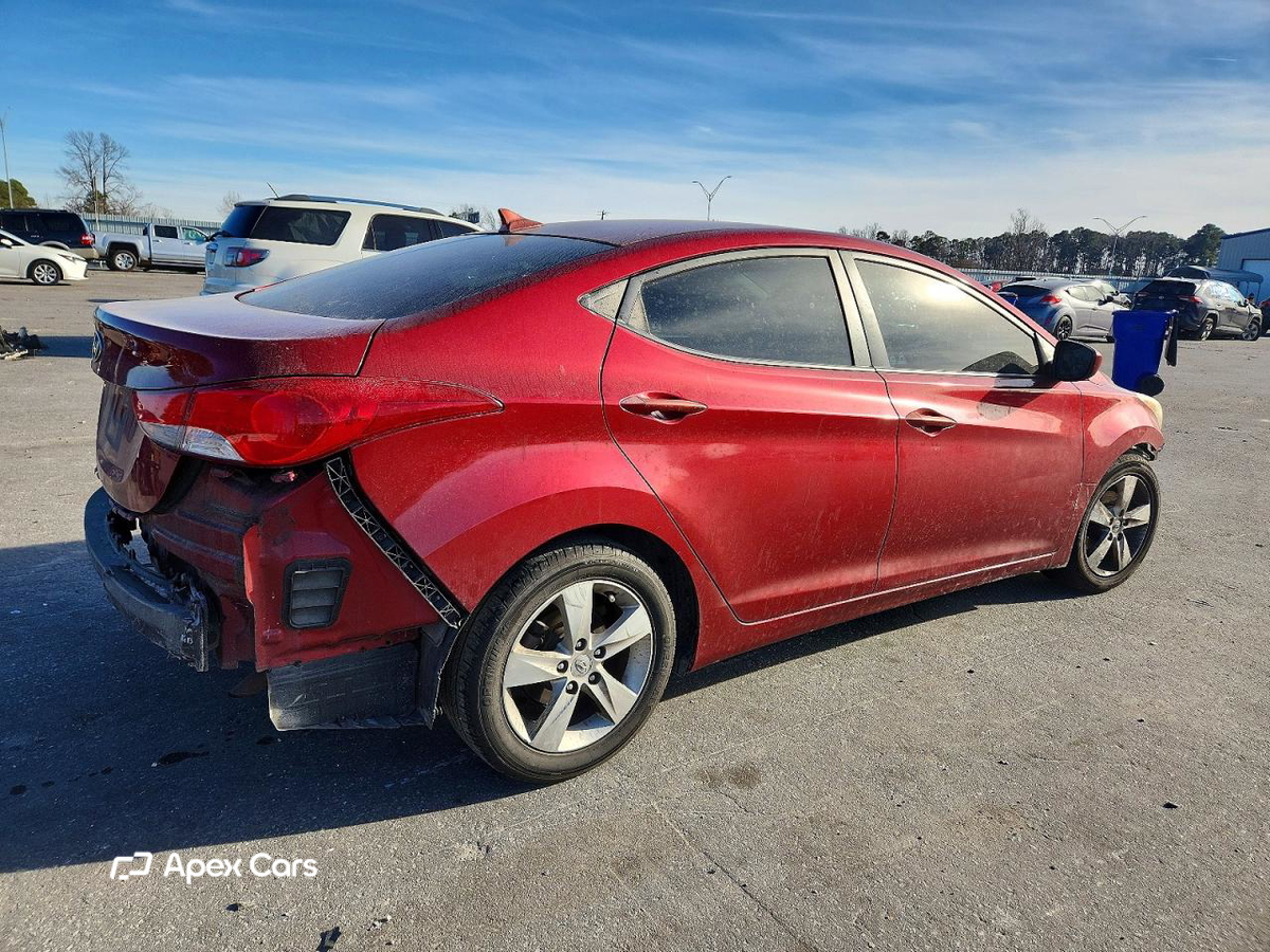 Hyundai Elantra 2013