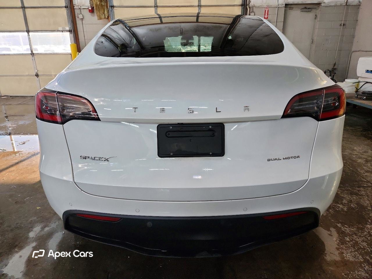 Tesla Model Y 2020