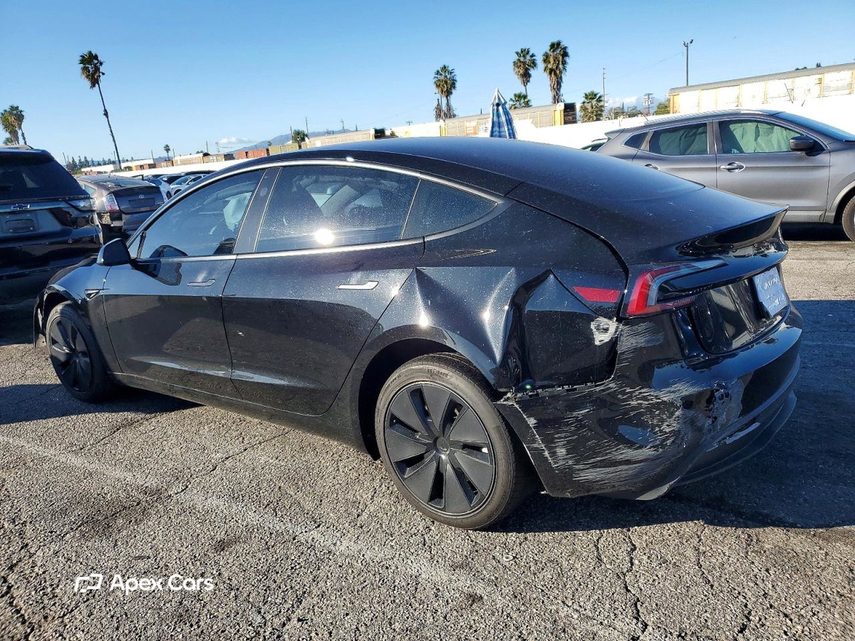 Tesla Model 3 2024