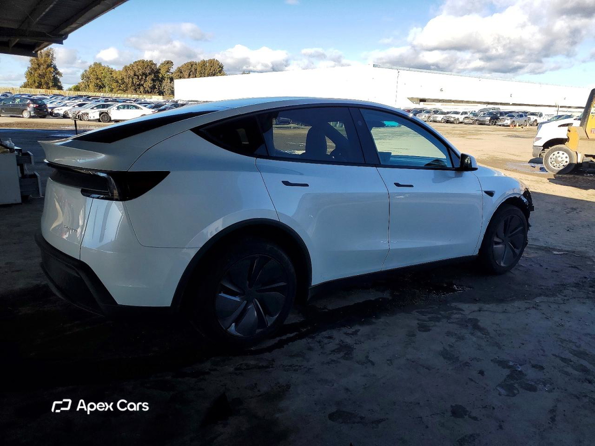 Tesla Model Y 2026